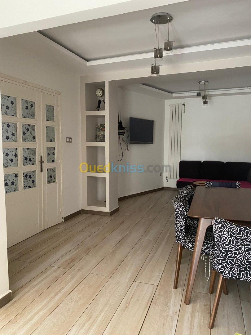 Location vacances Appartement F3 Alger Birkhadem