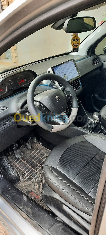 Peugeot 208 2013 Allure