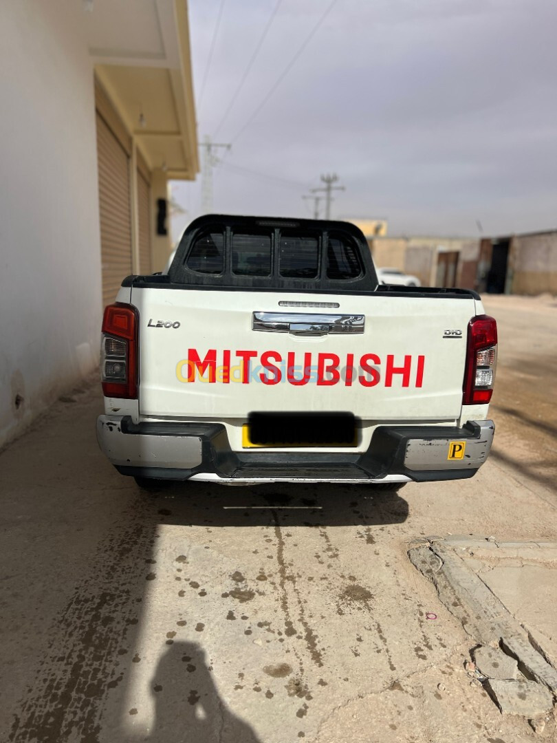 Mitsubishi L200 2022 Doube cabine Evolution