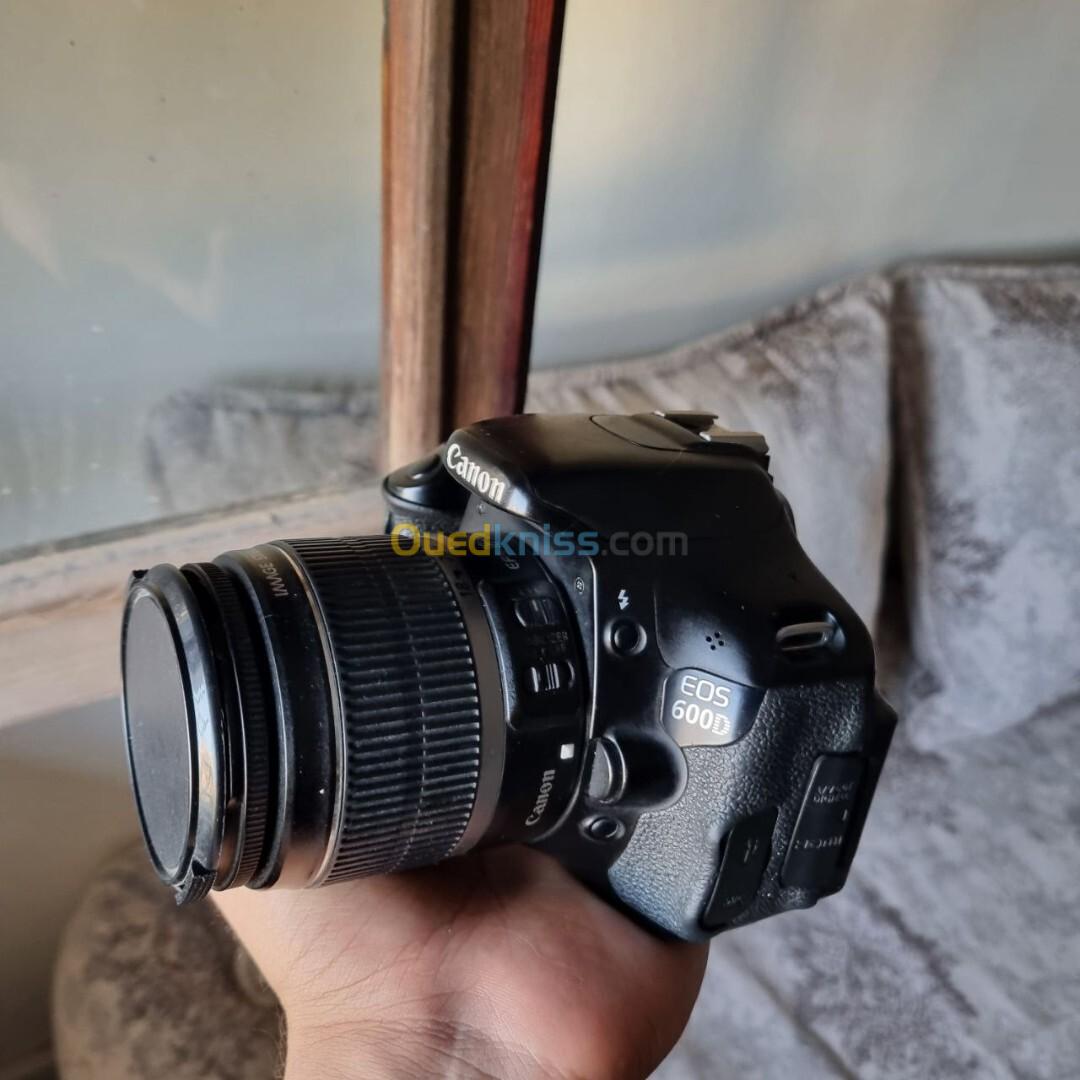 Canon 600D etat 8/10 avec 18-55mm et batterie et chargeur