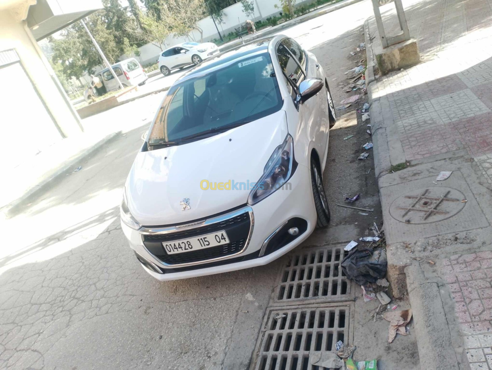 Peugeot 208 2015 Active Facelift