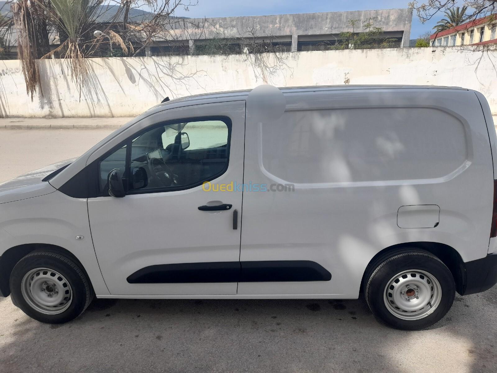 Fiat doblo 2024 