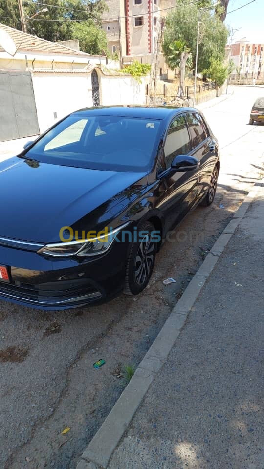 Volkswagen Golf 8 2021 active