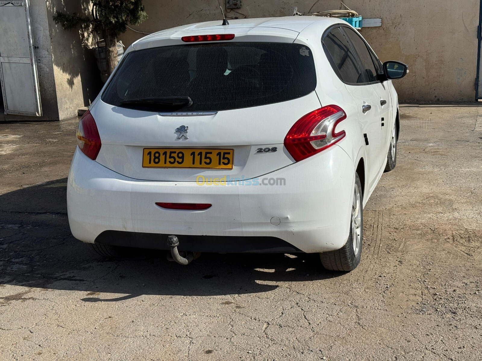 Peugeot 208 2015 