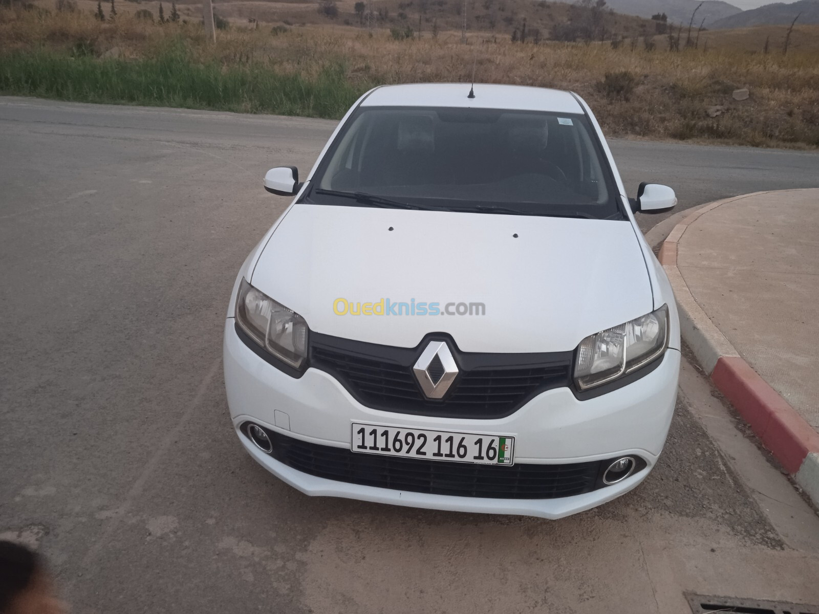 Renault سامبول 2016 