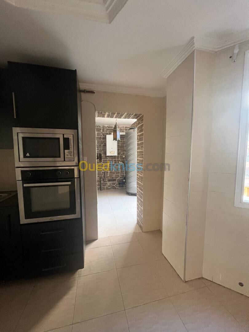 Location Appartement F4 Alger Birkhadem