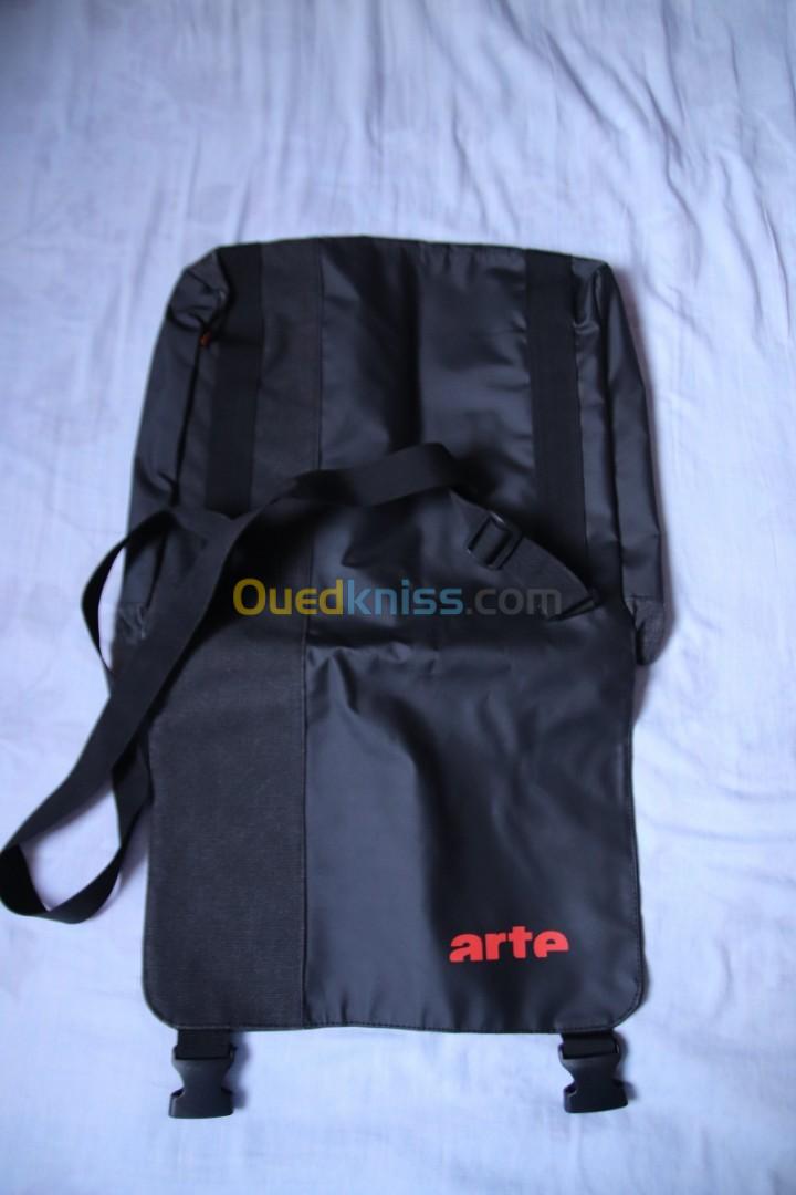 Sac facteur de la marque arte 