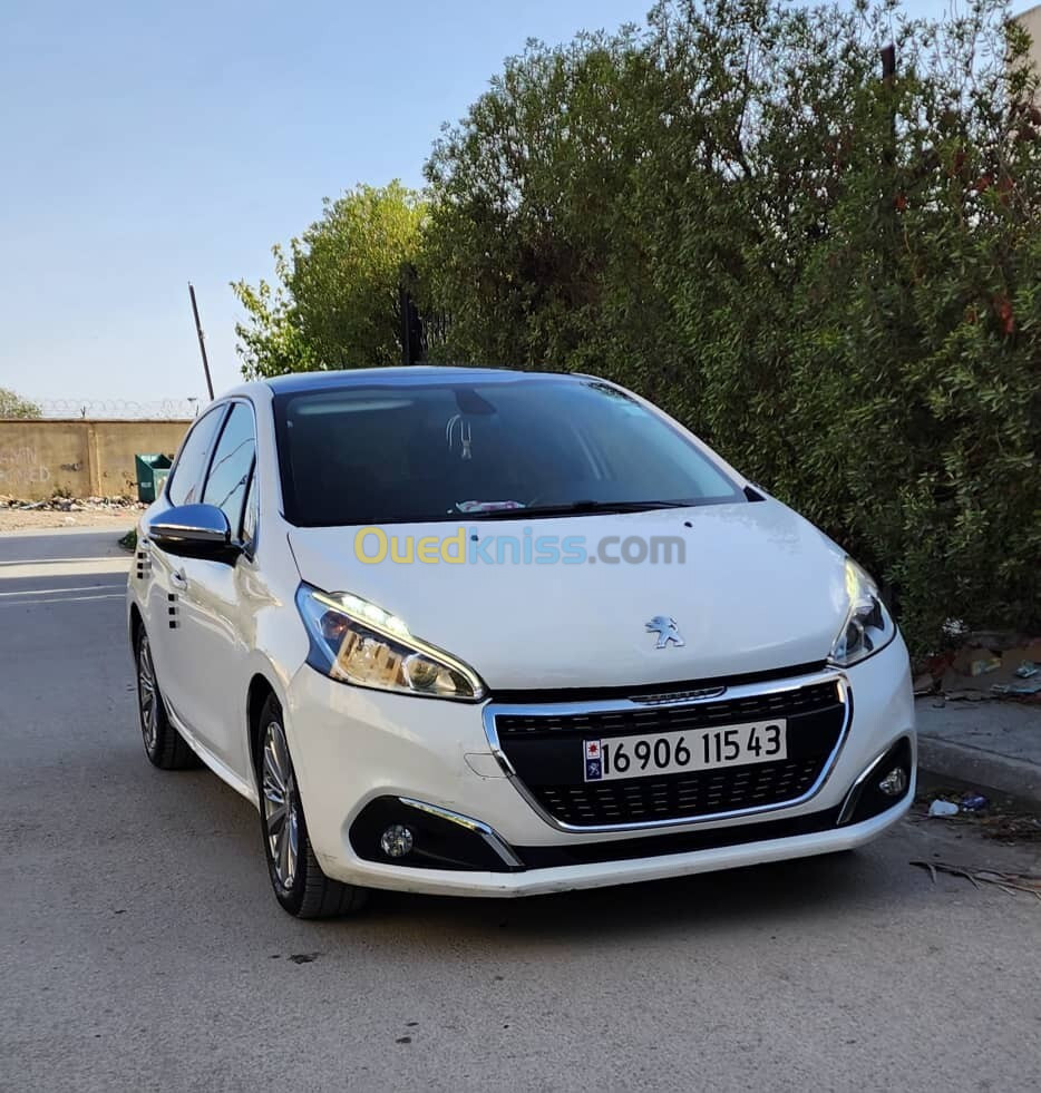 Peugeot 208 2015 Allure Facelift