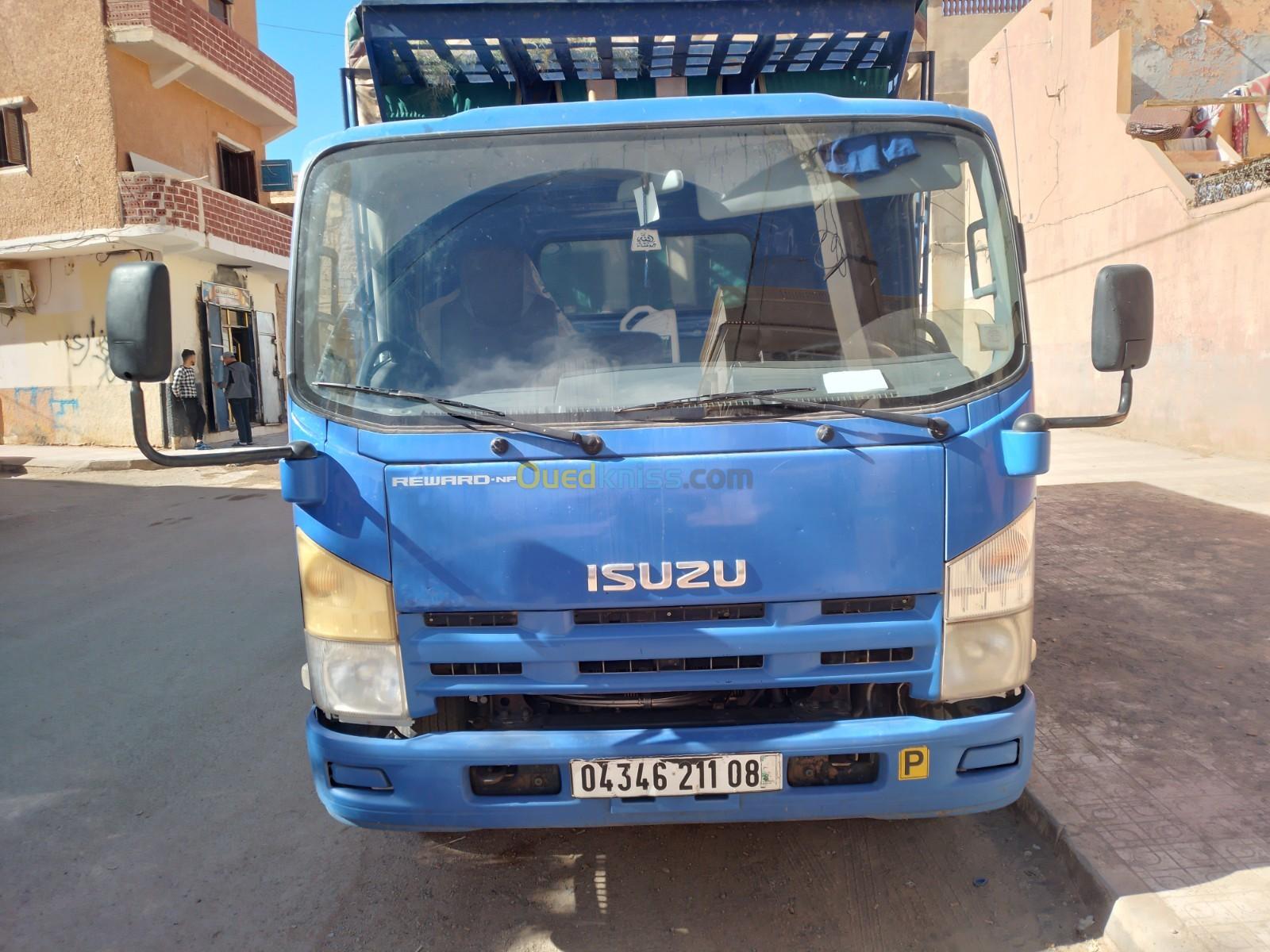 Isuzu Isuzu 2011