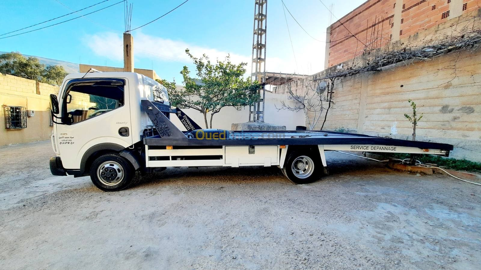 Nissan cabstar Renault maxity 2014