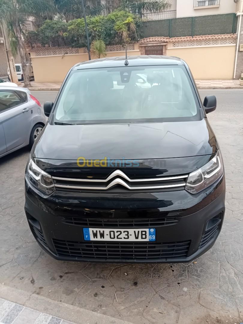 Citroen Berlingo 2023 Vitre