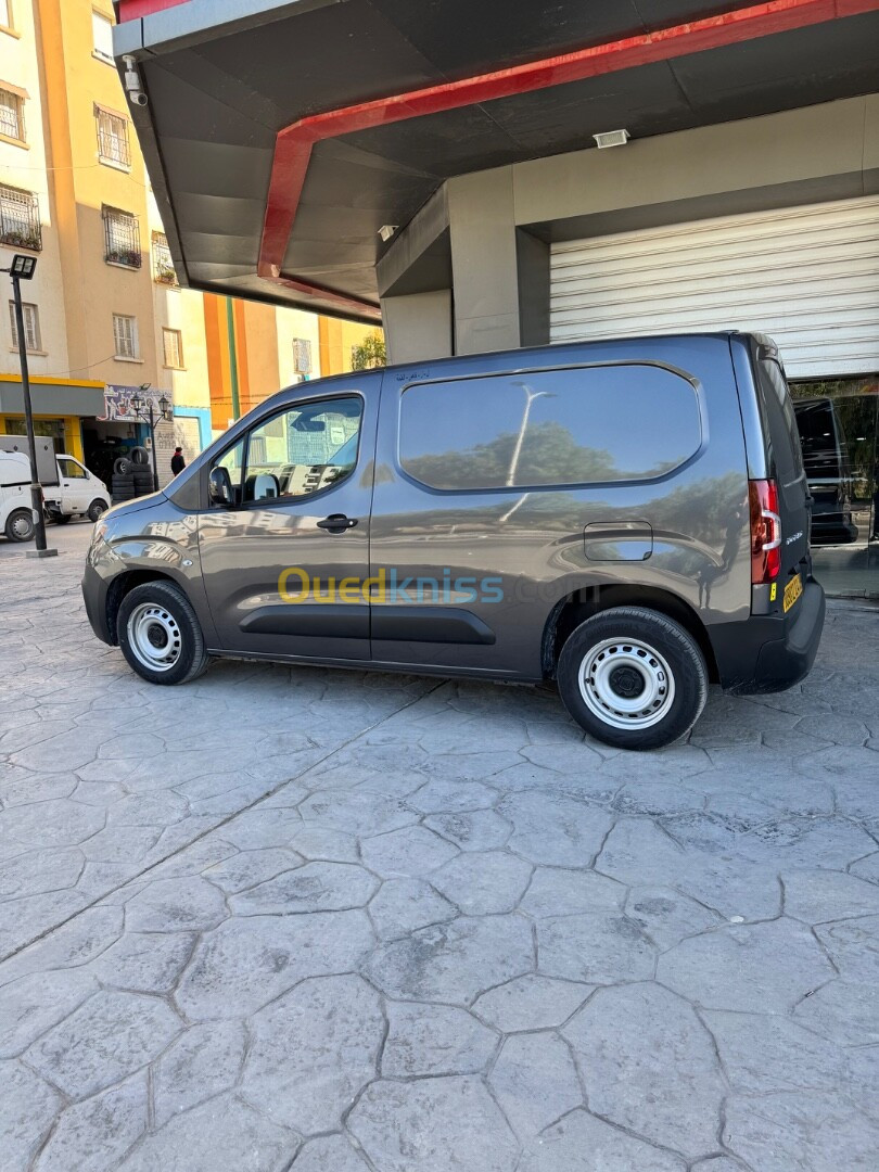 Fiat Doblo 2024 Italien