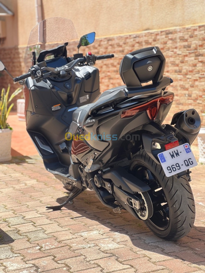 Yamaha Tmax 560 2022