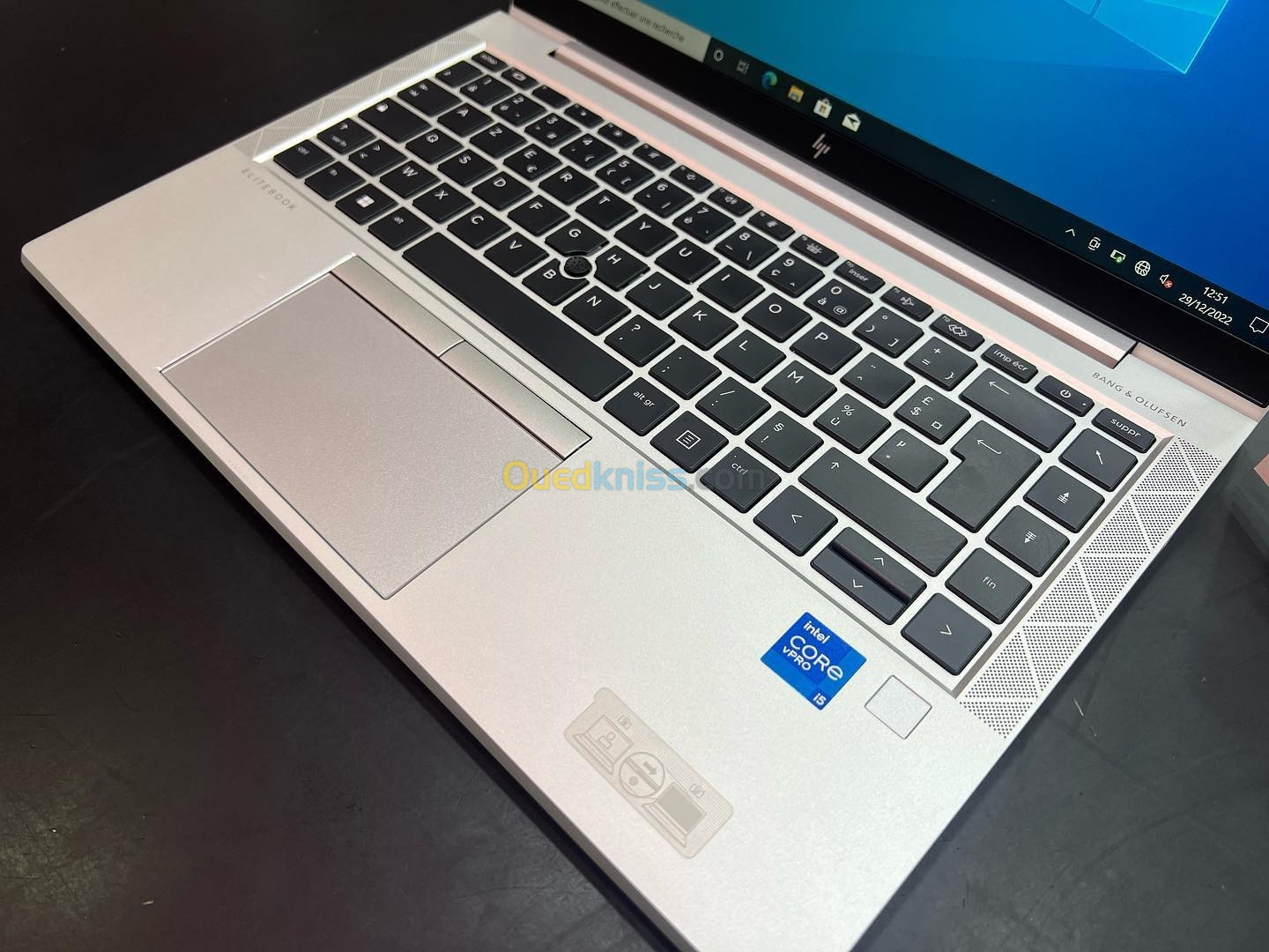 HP ELITEBOOK 840 G8 Intel Core i5-1145G7 8 Mo de cache, jusqu'à 4,40 GHz 16GO 256GB SSD 14" TACTIL 