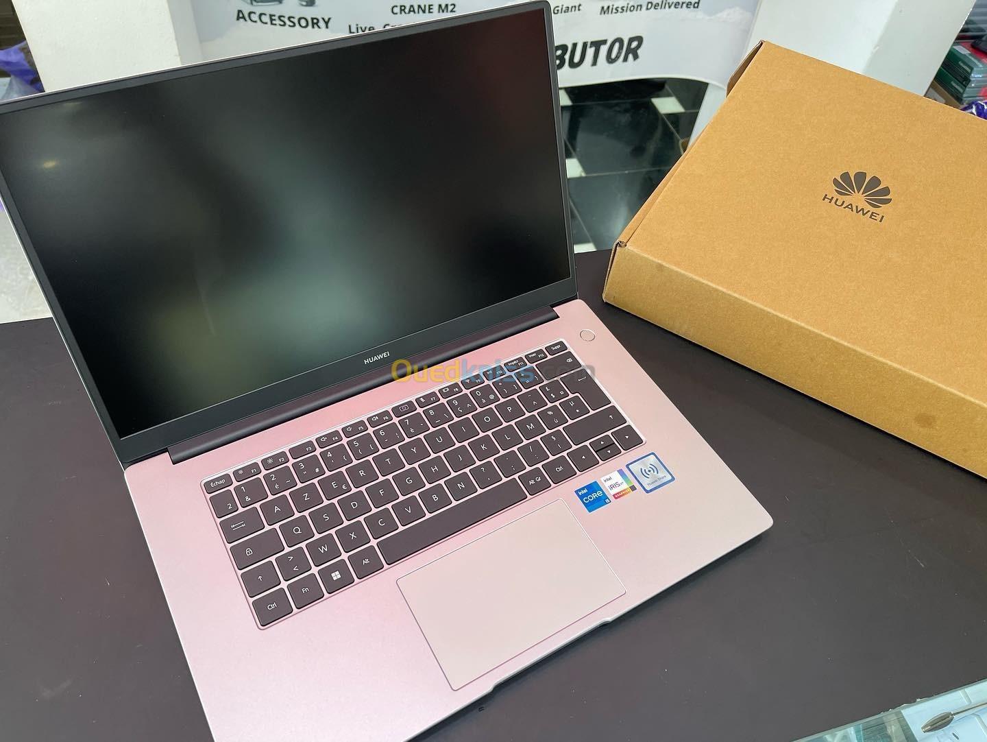 HUAWEI MATEBOOK D15 Intel Core i5-1135G7 8 Mo de cache, jusqu'à 4,20 GHz 08GB  256GB SSD 15" 