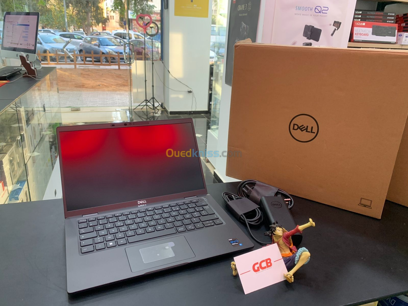 DELL LATITUDE 7320 Intel Core i7-1185G7 12 Mo de cache, 4,80 GHz, avec IPU  16GB 512SSD 13" FHD 