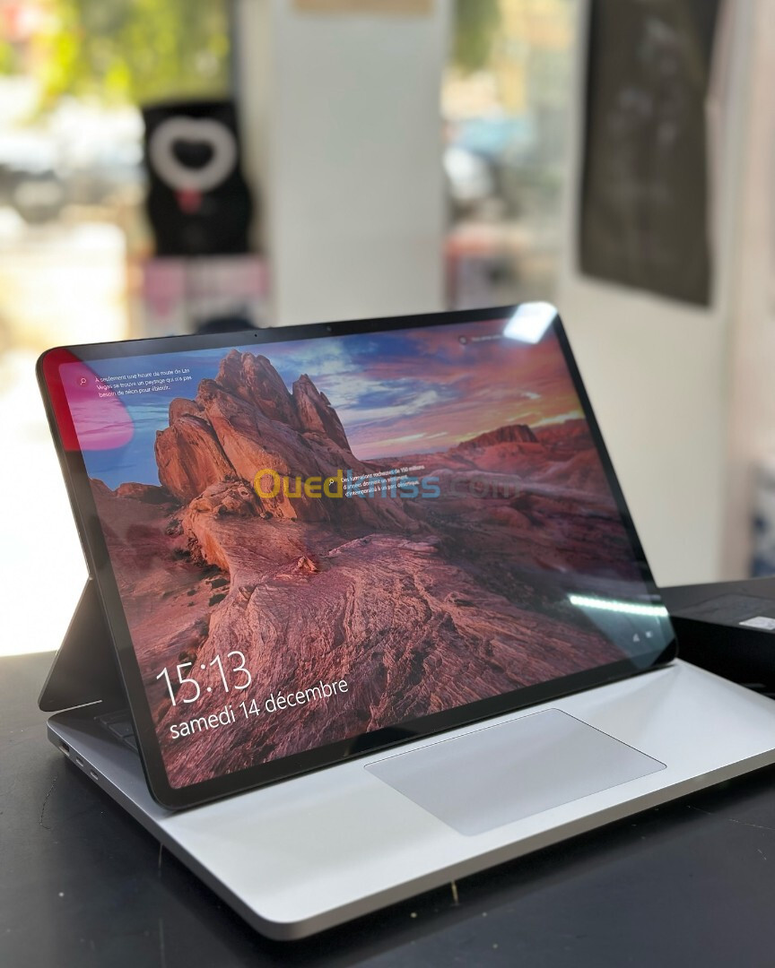 MICROSOFT SURFACE LAPTOP STUDIO 2 Intel Core i7-13700H 24 Mo de cache, à 5 GHz 16GB 512GB SSD 120Hz