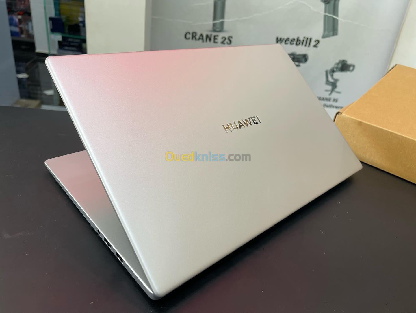 HUAWEI MATEBOOK D15 Intel Core i5-1135G7 8 Mo de cache, jusqu'à 4,20 GHz 08GB  256GB SSD 15" 