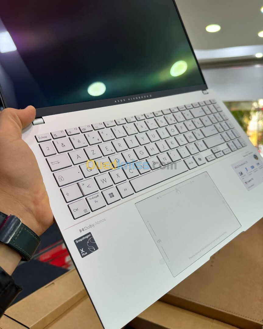 ASUS VIVOBOOK S15 OLED Qualcomm Snapdragon X Plus X1P 42 100  30Mo ,16GB DDR5 512GB 15.6 3K 120 Hz