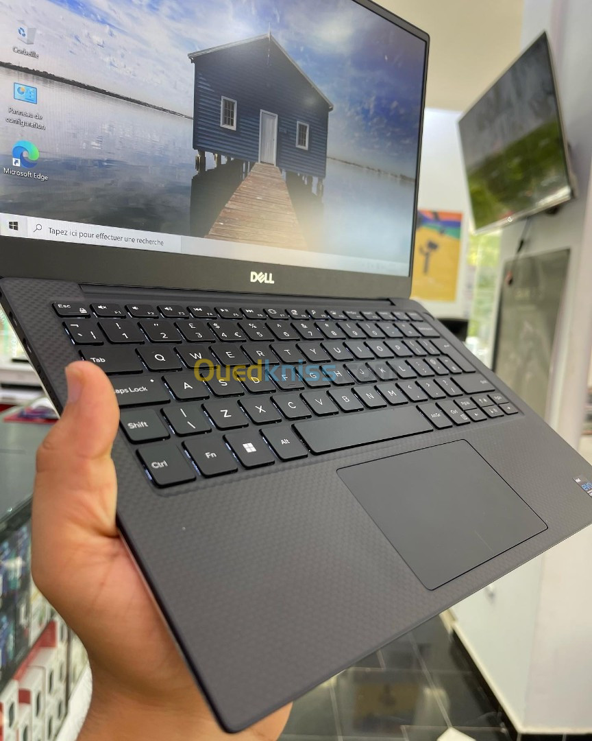 DELL XPS 9305 Intel Core i5-1135G7  8 Mo de cache, jusqu'à 4,20 GHz  RAM 8GB DISQUE 256GB SSD  13" 