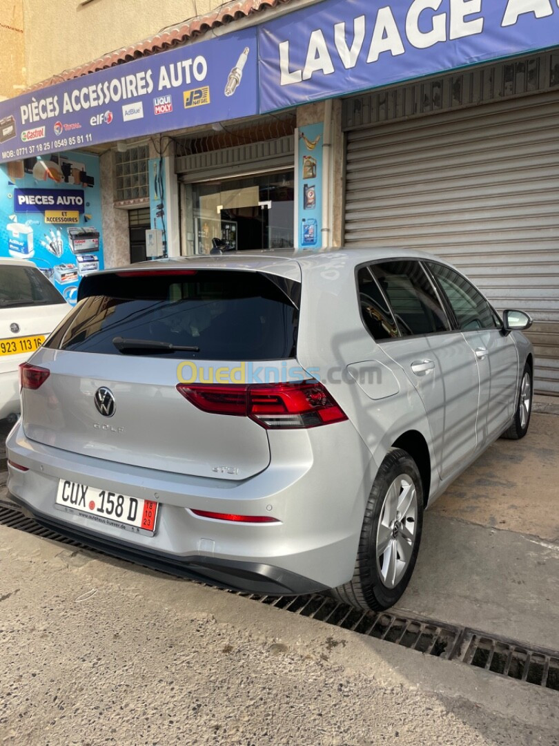 Volkswagen Golf 8 2021 Etsi