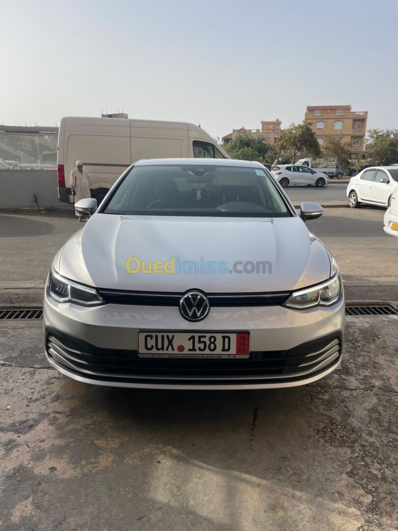 Volkswagen Golf 8 2021 Etsi