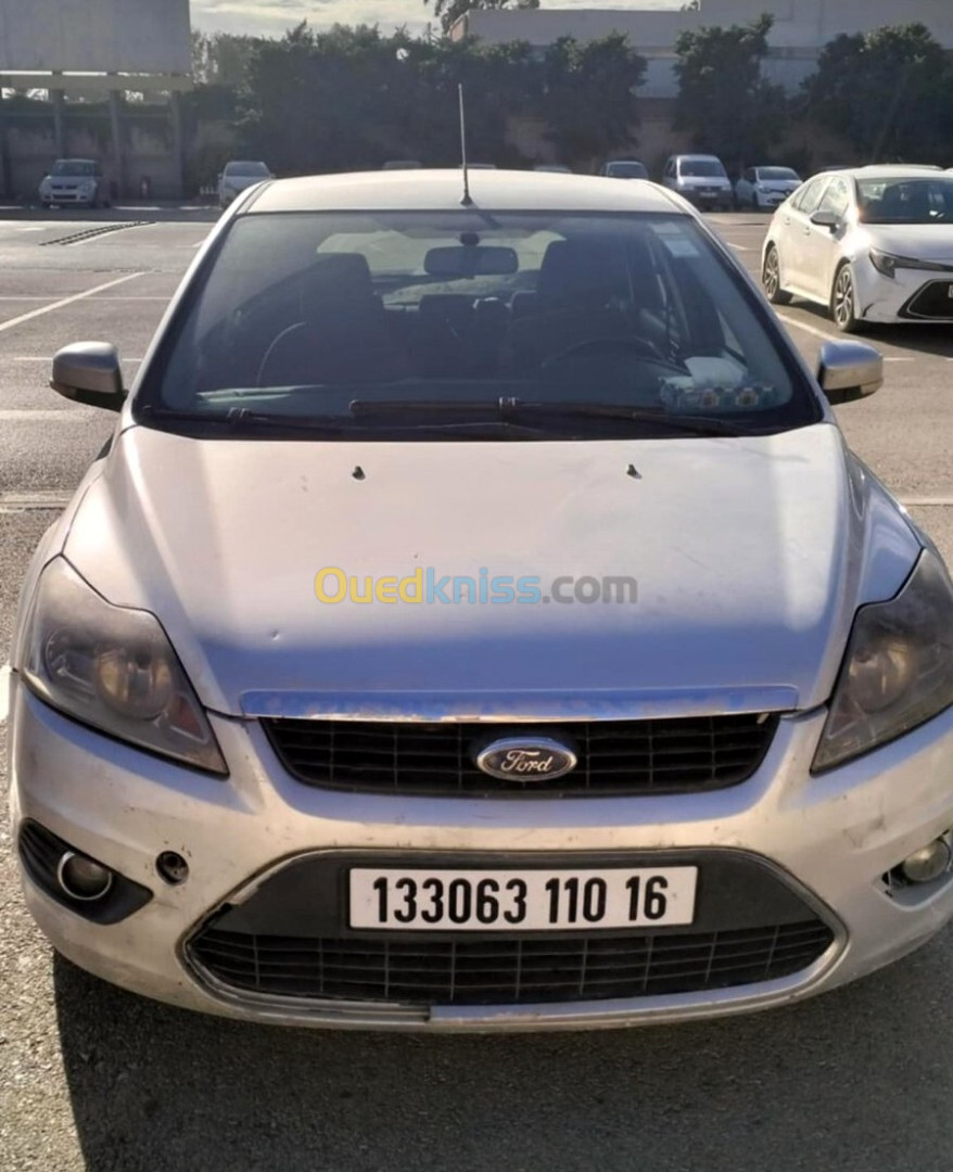 Ford Focus 5 portes 2010 Focus 5 portes