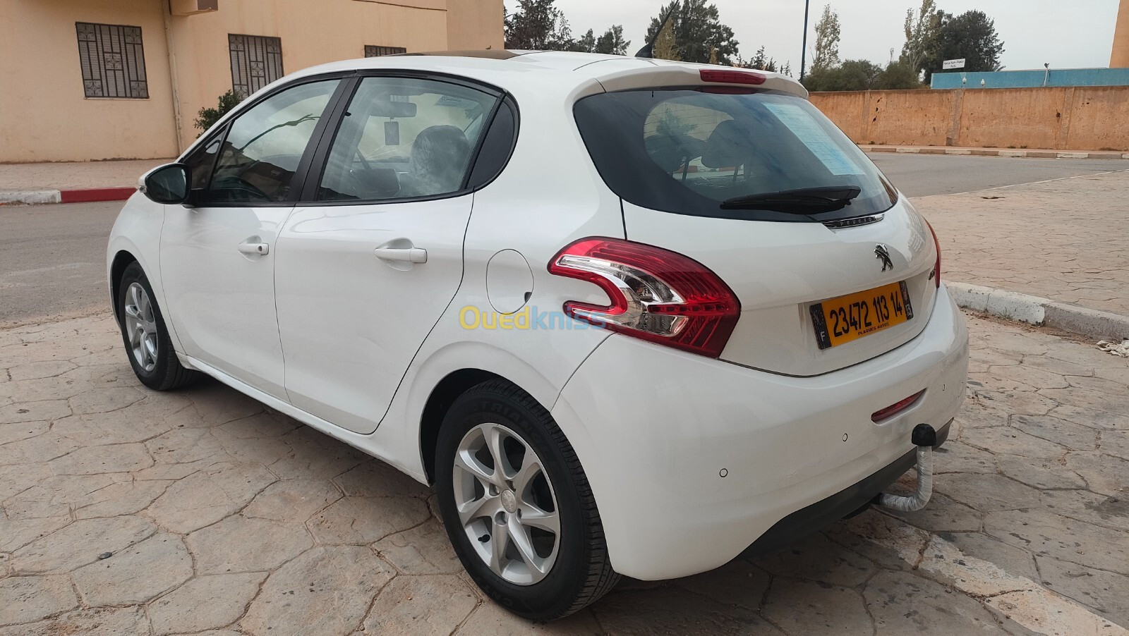 Peugeot 208 2013 