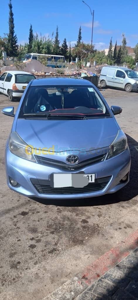 Toyota Yaris 2012 