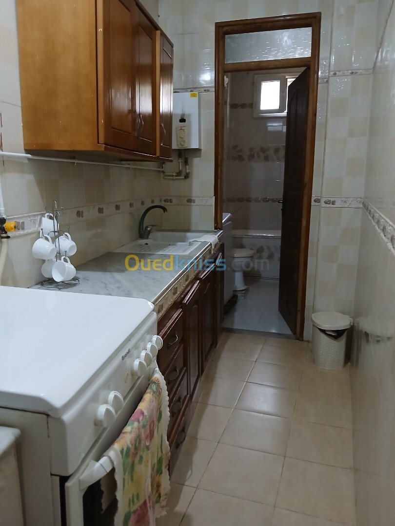 Location vacances Niveau De Villa F3 Alger Rais hamidou