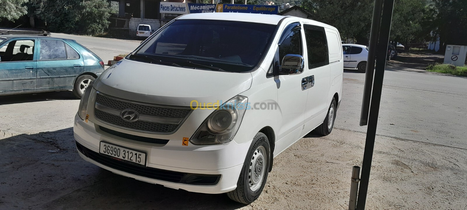 Hyundai H1 2012