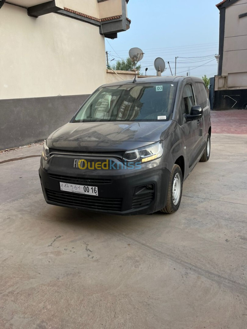 Fiat Doblo 2024 Italien