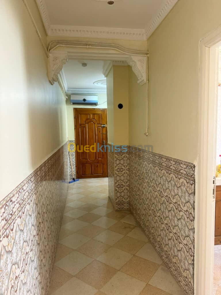 Location Appartement F3 Jijel Jijel