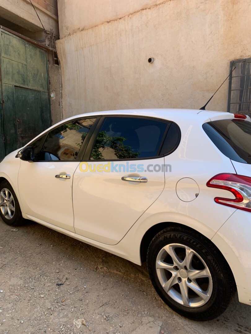 Peugeot 208 2013 Active