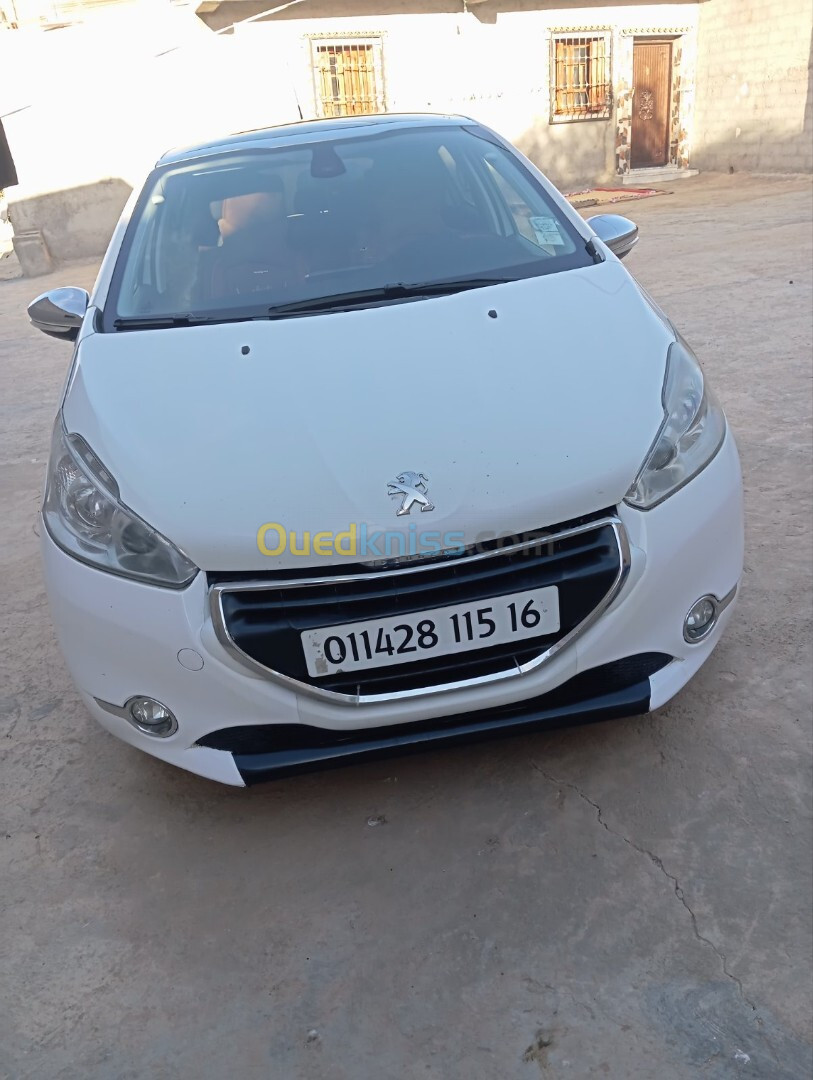 Peugeot 208 2015 208