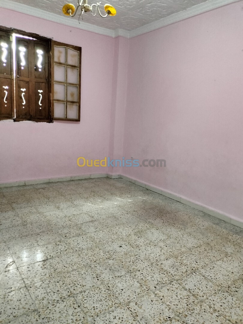 Location Appartement F2 Blida Soumaa