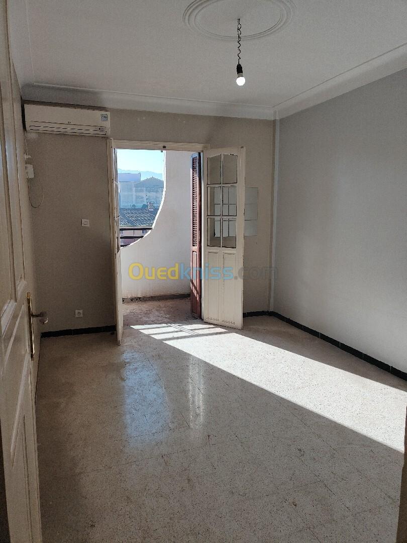 Location Appartement F4 Blida Boufarik