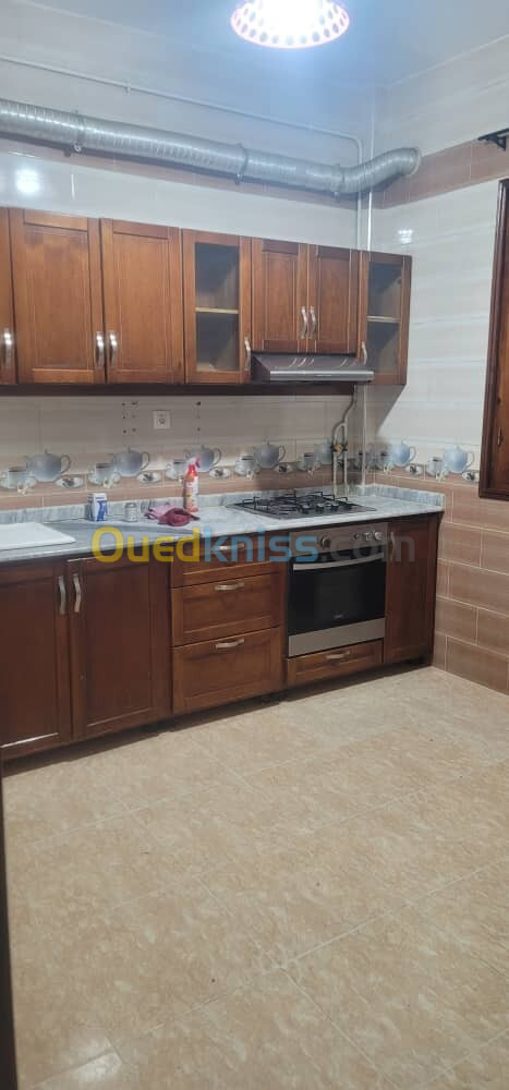 Location Appartement F4 Alger Bordj el bahri