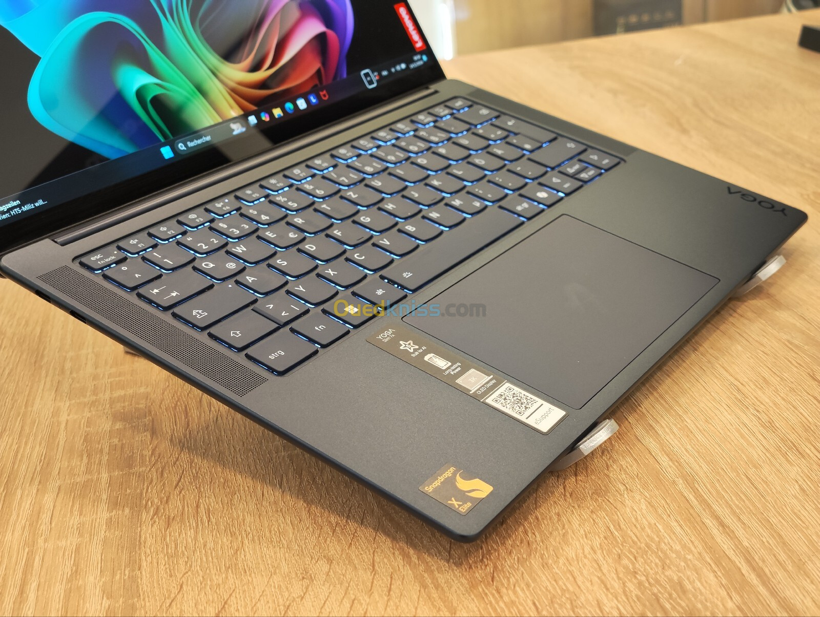 LENOVO YOGA SLIM-7 14Q8X9 Snapdragon X Elite 32Go DDR5 1TB NVMe 14.5" 3K OLED 90Hz TACTILE win 11