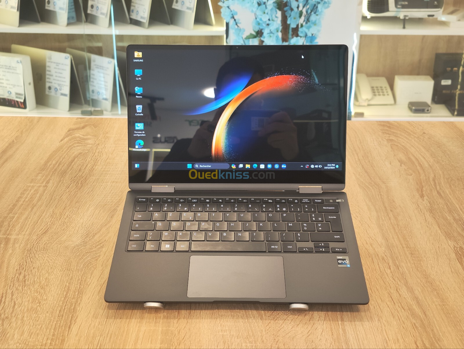 SAMSUNG GALAXY BOOK3 NP730QFG I5-1340P 16Go DDR5 512GB NVMe 13'' FHD AMOLED  TACTIL 360