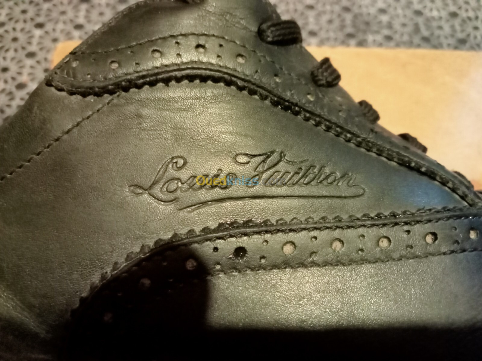 chaussures homme louis Vuitton noir original 