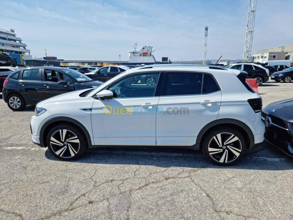 Volkswagen T-CROSS 2022 R-Line