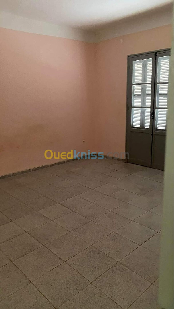 Location Appartement F3 Alger Ain benian