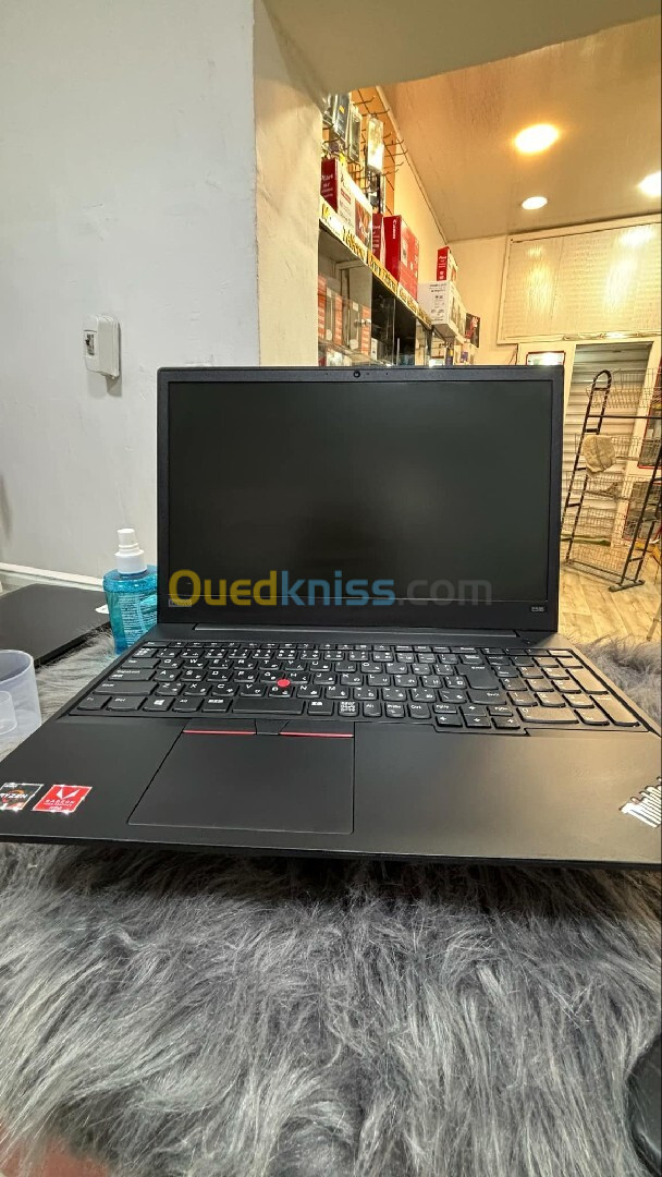 LENOVO THINKPAD E585 