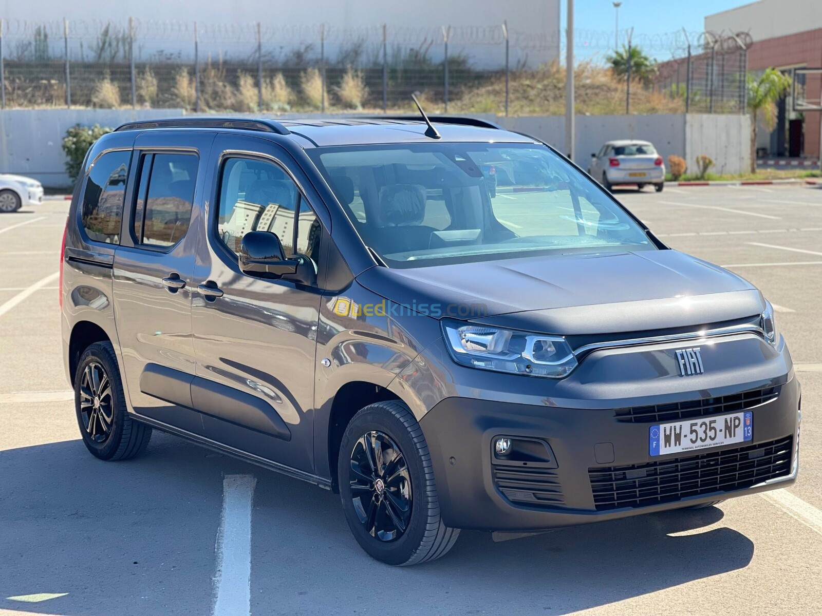 Fiat Doblo 2024 Familiale vitré