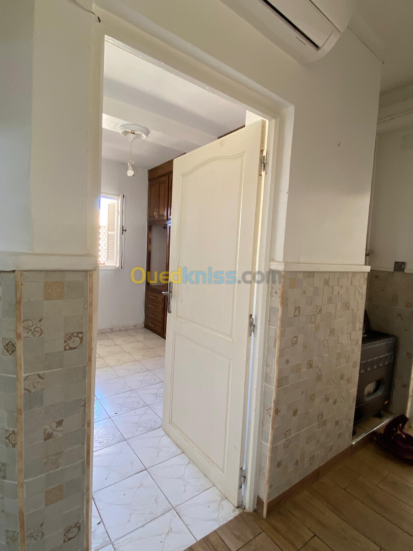 Location Appartement F3 Alger Ain benian