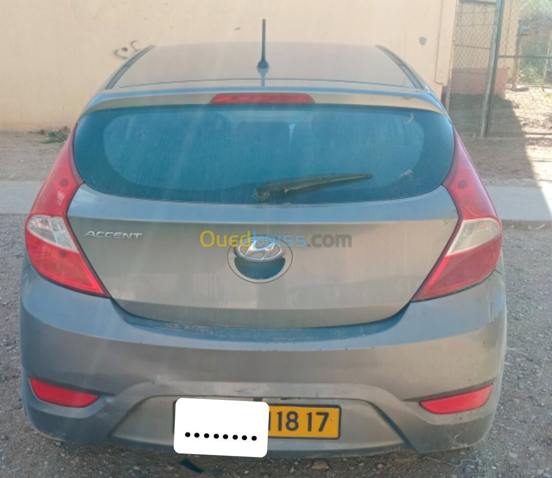 Hyundai Accent RB  4 portes 2018 Accent RB  4 portes