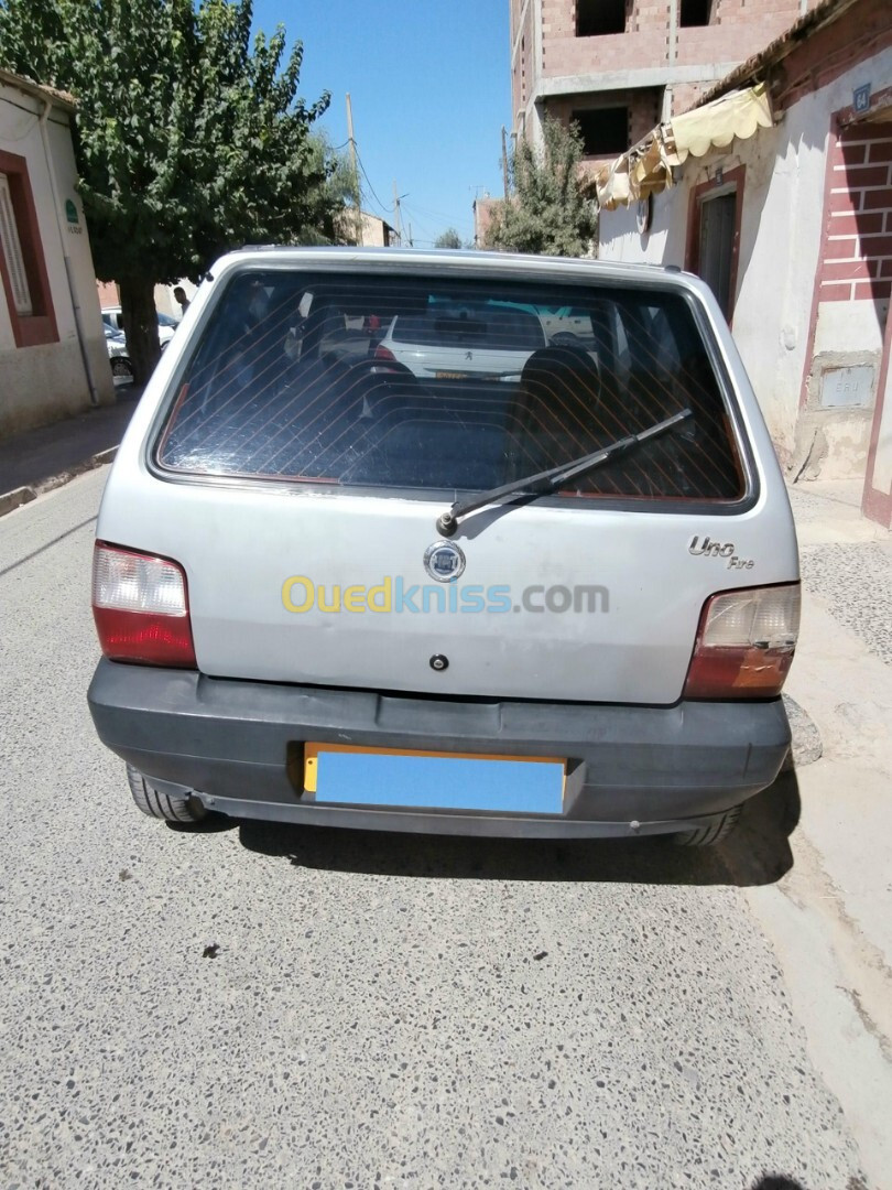 Fiat Uno 2005 fire