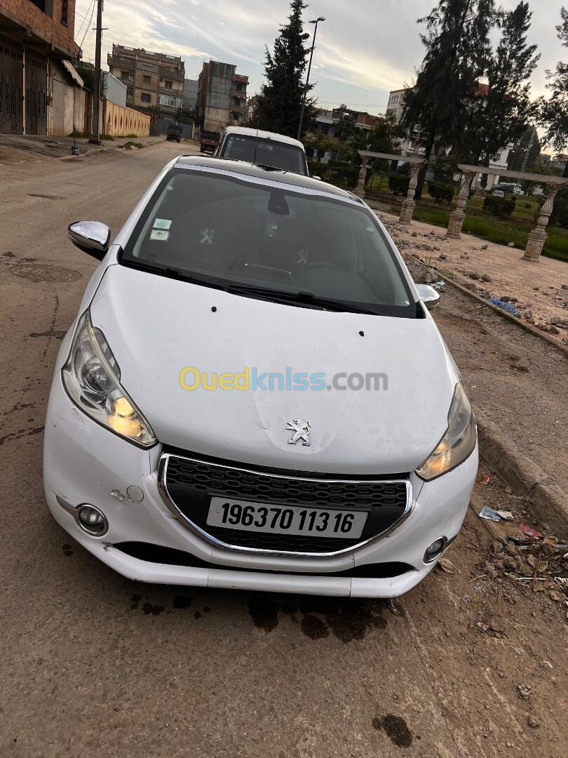 Peugeot 208 2013 Allure