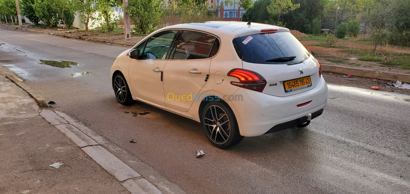 Peugeot 208 2016 Allure Facelift